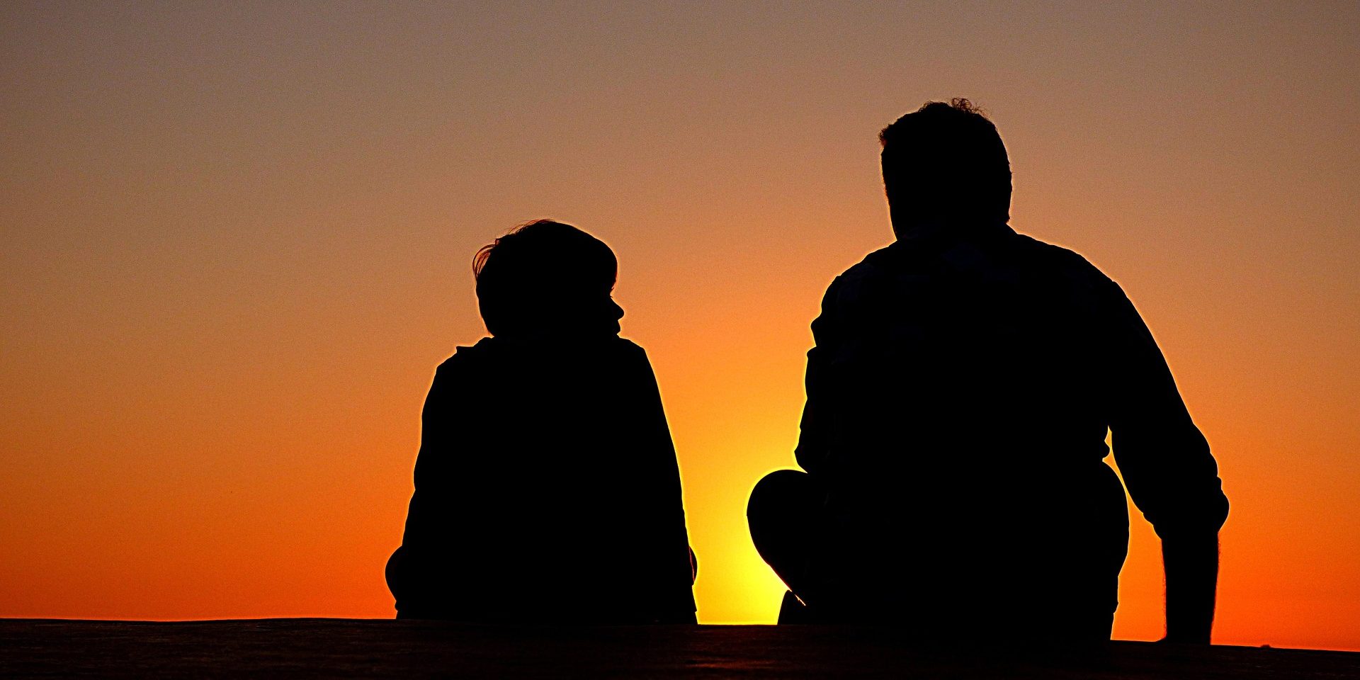 silhouette-1082129_1920