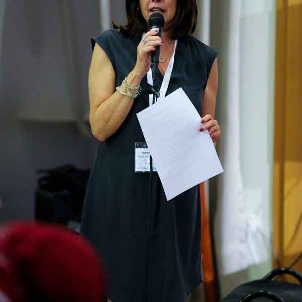 סילביה אזולאי מנהלת תחום משפחות עמותת אנוש